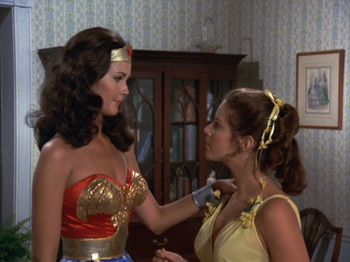 Team-Up Review: Wonder Woman, "The Feminum Mystique" Parts 1 and ...